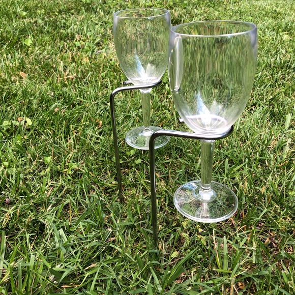 Other - Like-New Stainless Steel Wine Glass Stakes w/4 Glasses